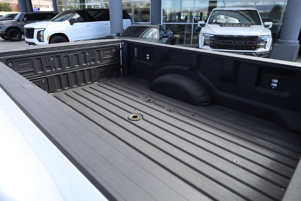 Used 2024 Ford F350 Lariat AWD/4WD image 25