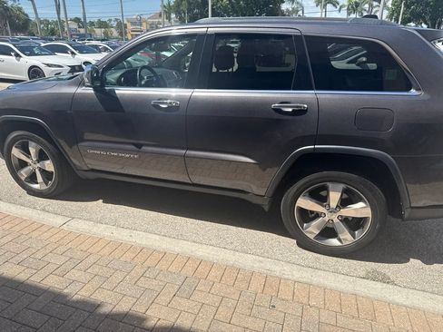 Used 2016 Jeep Grand Cherokee Limited AWD/4WD image 8