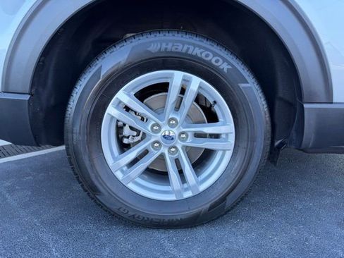 Used 2023 Ford Explorer XLT w/ Equipment Group 202A image 11