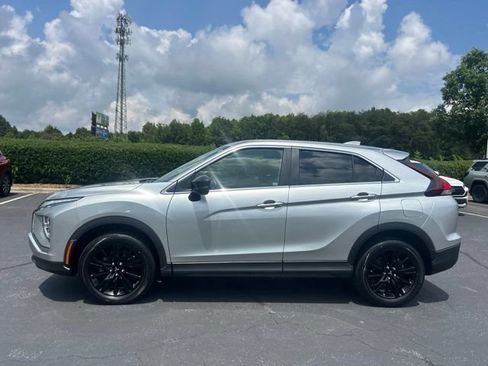 Used 2024 Mitsubishi Eclipse Cross LE AWD/4WD image 12