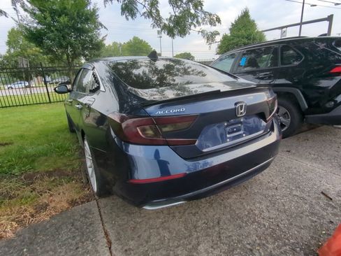 Used 2020 Honda Accord LX image 4