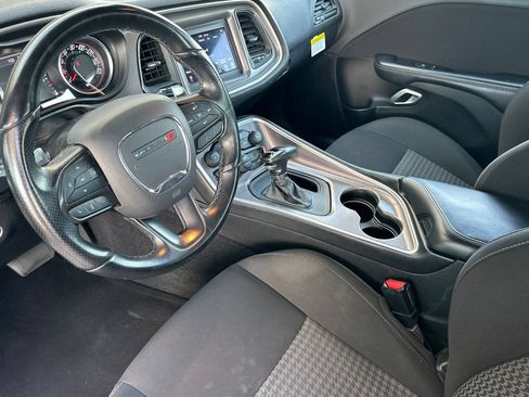 Used 2022 Dodge Challenger GT RWD image 10