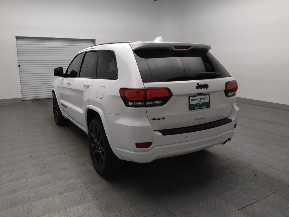 Used 2021 Jeep Grand Cherokee Laredo X AWD/4WD image 5