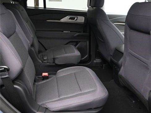 New 2026 Ford Explorer Active image 16