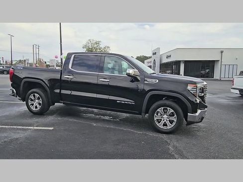 Used 2025 GMC Sierra 1500 SLT image 34