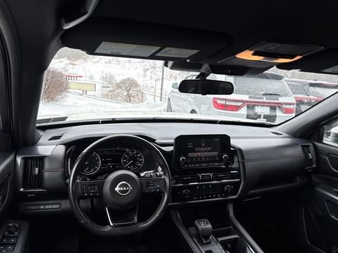 Certified 2023 Nissan Pathfinder Rock Creek image 11