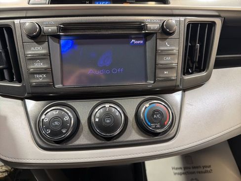 Used 2013 Toyota RAV4 LE AWD/4WD image 27