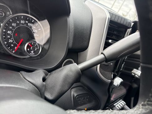 New 2026 RAM 2500 Big Horn AWD/4WD image 32
