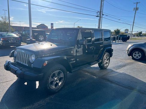 Used 2018 Jeep Wrangler Unlimited Sahara w/ Dual Top Group image 2