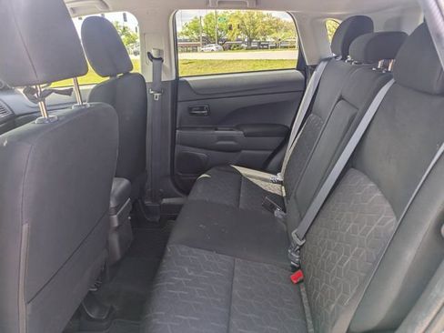 Used 2025 Mitsubishi Outlander Sport ES image 13