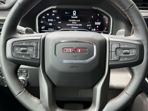 Used 2024 GMC Sierra 1500 AT4 w/ Technology Package AWD/4WD image 41