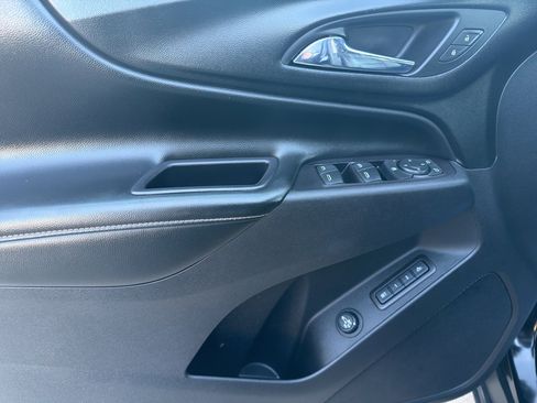 Used 2020 Chevrolet Equinox Premier image 14