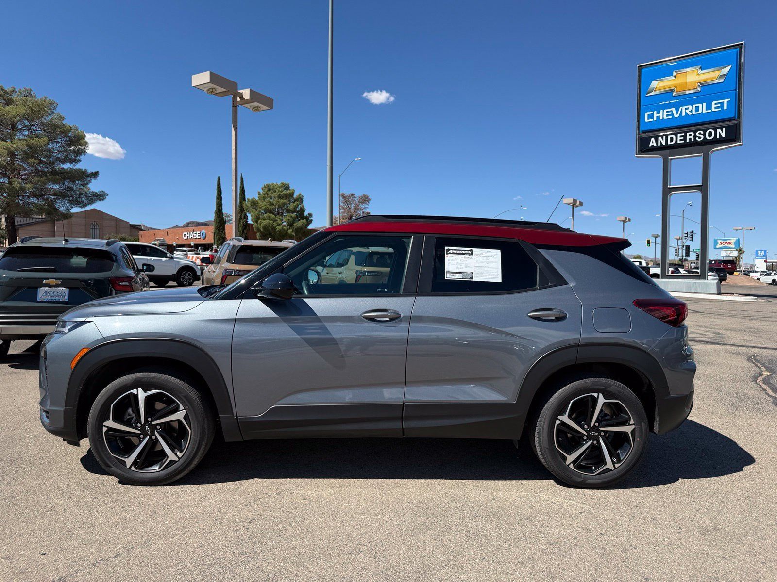 Used 2022 Chevrolet TrailBlazer RS w/ Sun and Liftgate Package AWD/4WD image 10