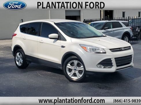Used 2013 Ford Escape SE w/ Class II Trailer Tow Pkg FWD image 1