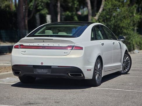 Used 2013 Lincoln MKZ Hybrid FWD image 12