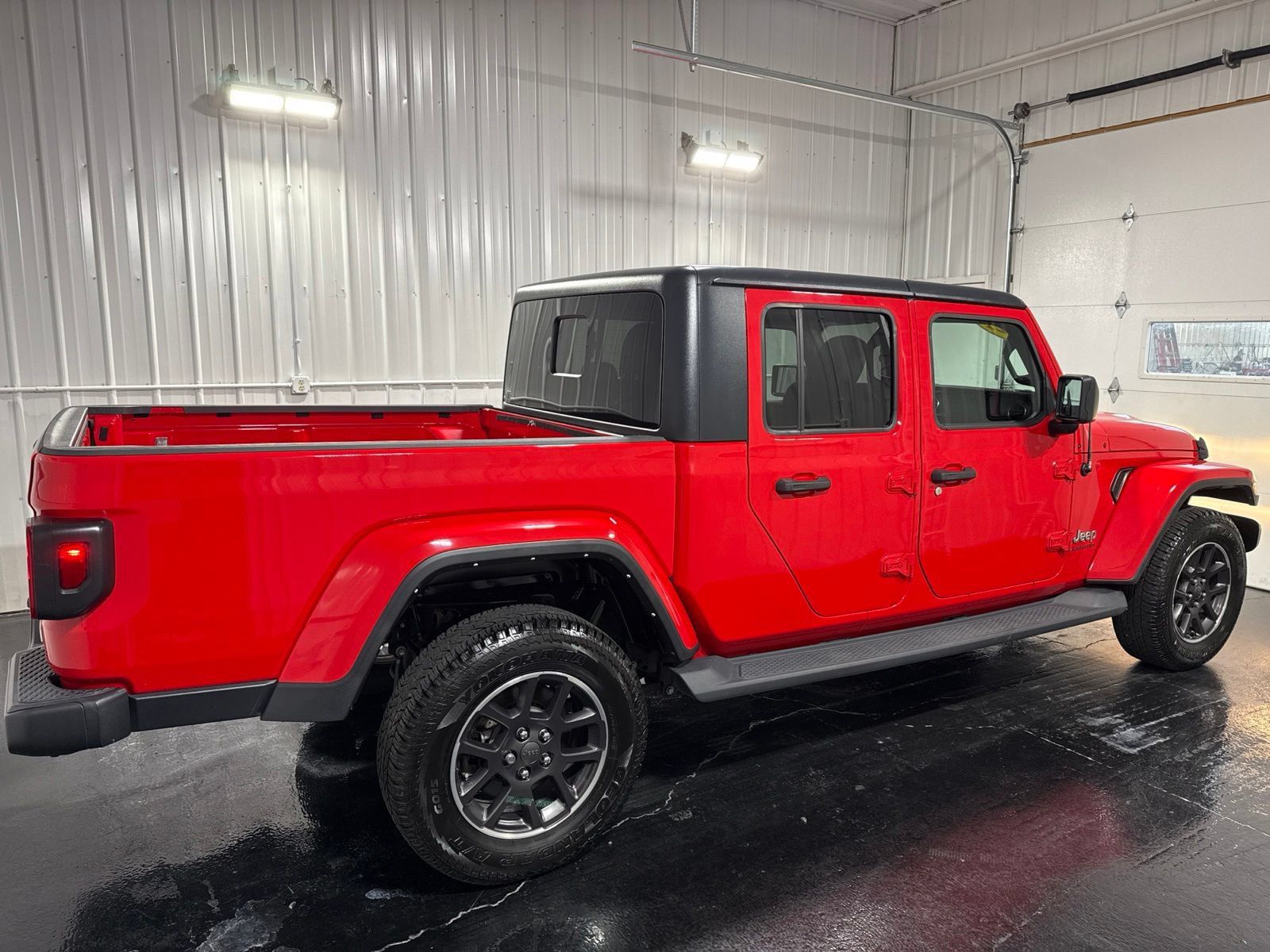 Used 2021 Jeep Gladiator Overland w/ Popular Equipment Package AWD/4WD image 5
