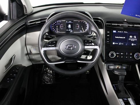 Certified 2024 Hyundai Tucson SE image 16