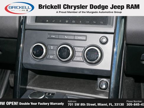 Used 2019 Land Rover Discovery SE AWD/4WD image 21