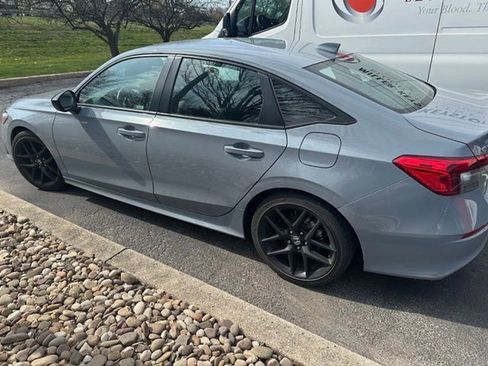 Used 2024 Honda Civic Sport image 3