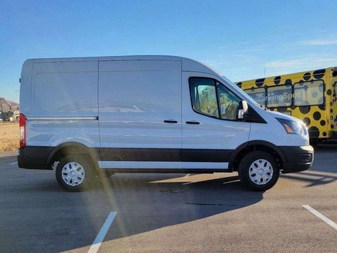 Used 2023 Ford E-Transit Medium Roof w/ Interior Upgrade Package image 16