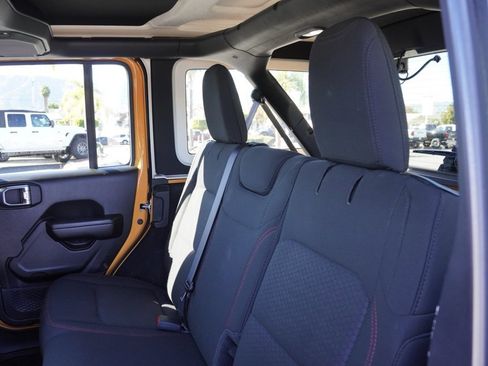 Used 2021 Jeep Wrangler Unlimited Rubicon image 24