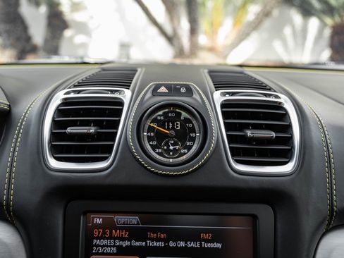 Used 2016 Porsche Cayman GT4 image 13