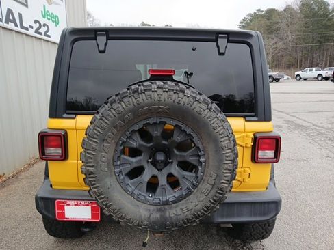 Used 2019 Jeep Wrangler Unlimited Sport S image 4