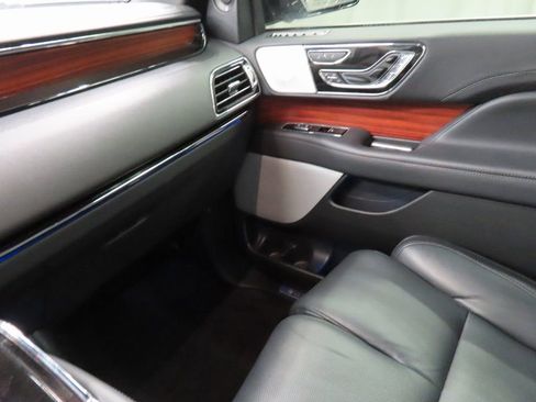 Used 2024 Lincoln Navigator L Reserve w/ Equipment Group 201A image 23