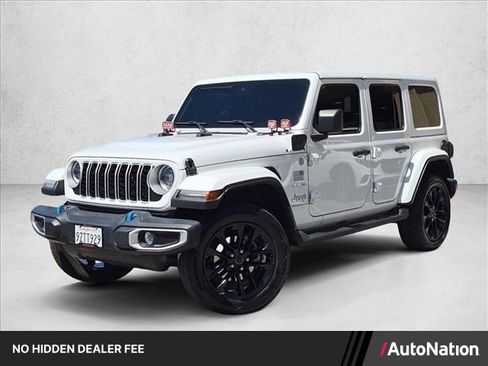 Used 2024 Jeep Wrangler Unlimited Sahara AWD/4WD image 1