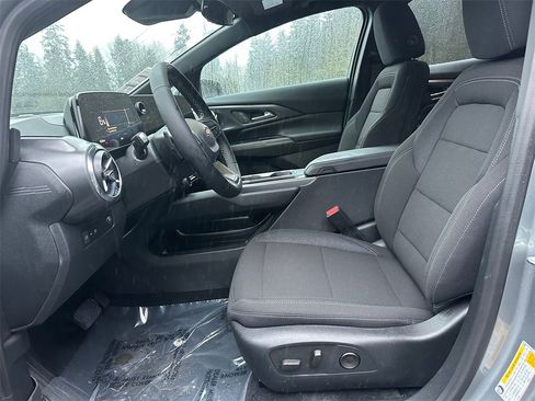 New 2026 Chevrolet Equinox EV LT image 19