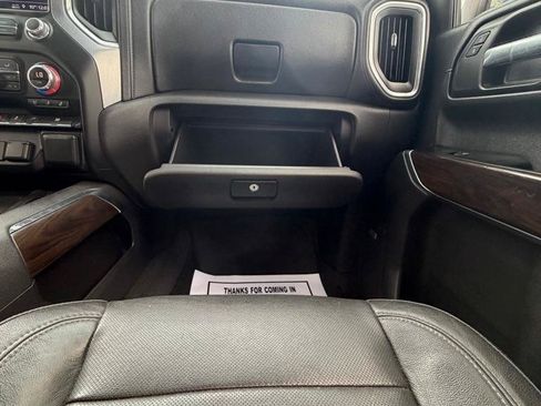 Used 2019 GMC Sierra 1500 SLT w/ SLT Premium Plus Package AWD/4WD image 28