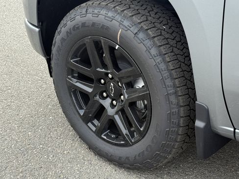 New 2026 Chevrolet Silverado 1500 Custom w/ Turbomax Blackout Package AWD/4WD image 30