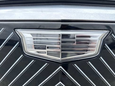 Certified 2024 Cadillac Lyriq Luxury AWD/4WD image 31