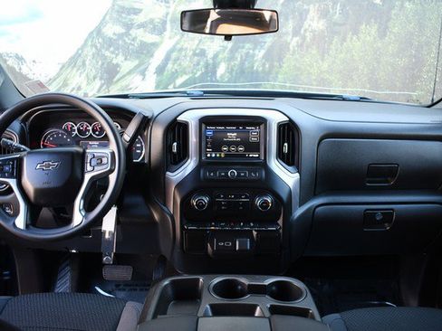 Used 2021 Chevrolet Silverado 1500 Custom Trail Boss w/ Safety Confidence Package image 18