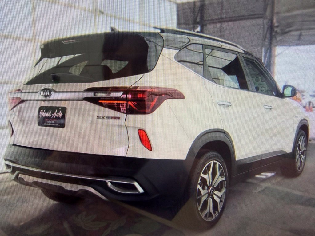 Used 2021 Kia Seltos SX AWD/4WD image 3