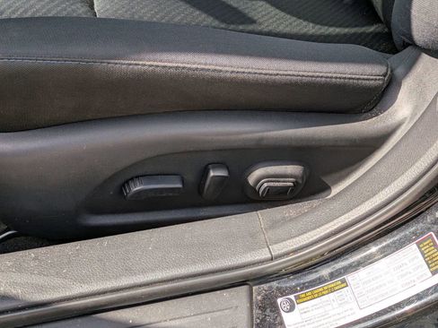 Used 2016 Nissan Altima 2.5 SR w/ LED Appearance Package image 14