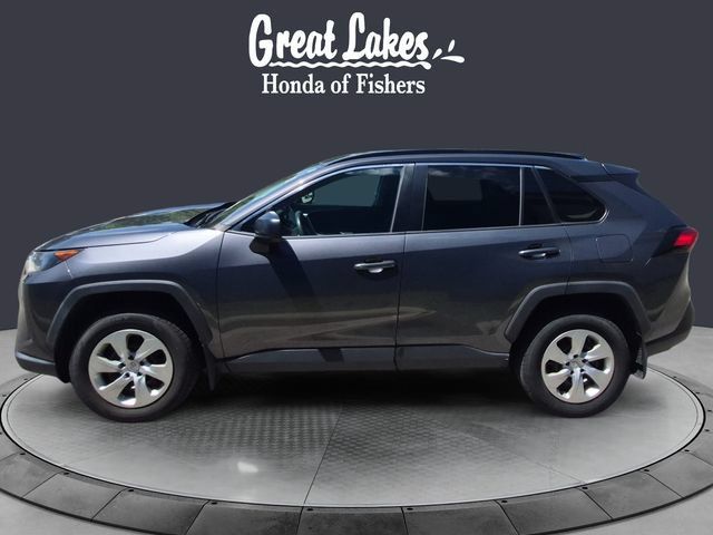 Used 2019 Toyota RAV4 LE w/ Carpet Mat Package FWD image 2