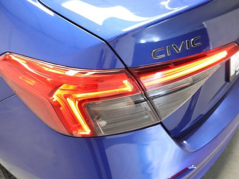 Used 2024 Honda Civic Sport image 29