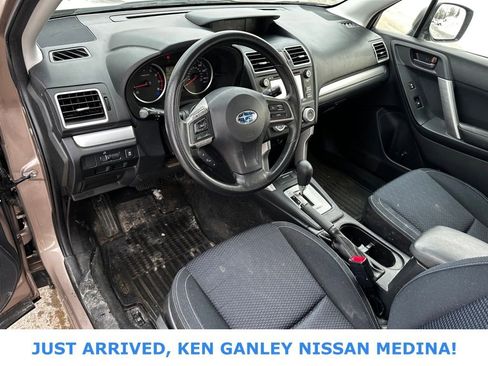 Used 2016 Subaru Forester 2.5i w/ Alloy Wheel Package image 9