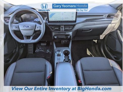 Used 2025 Ford Escape ST-Line w/ Equipment Group 301A image 15
