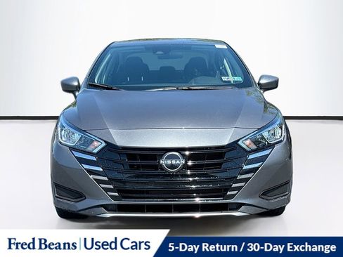 Used 2024 Nissan Versa SV FWD image 2