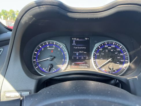 Used 2018 INFINITI Q60 Red Sport 400 w/ Sensory Package 3.0T Sport AWD/4WD image 12