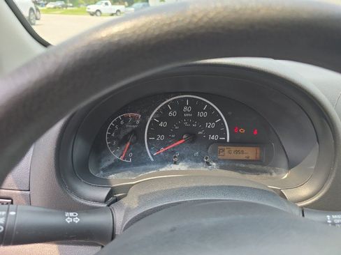Used 2016 Nissan Versa S FWD image 17