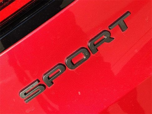 Used 2025 Land Rover Range Rover Sport image 8