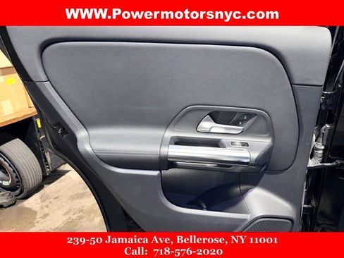 Used 2021 Mercedes-Benz GLA 250 4MATIC w/ Premium Package image 38