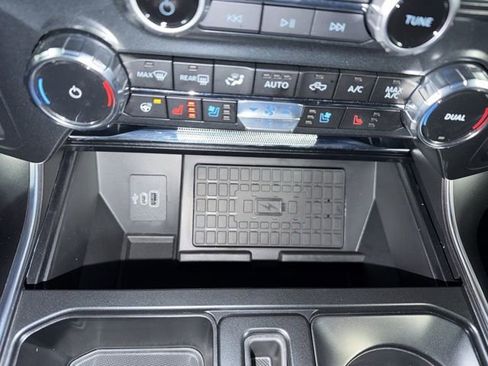 Used 2025 Ford F150 Raptor image 31