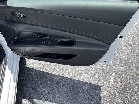 New 2025 Hyundai Elantra Sport image 14