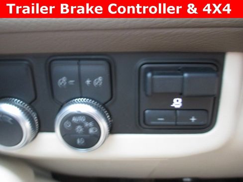 Used 2021 GMC Yukon XL Denali w/ Denali Premium Package image 20