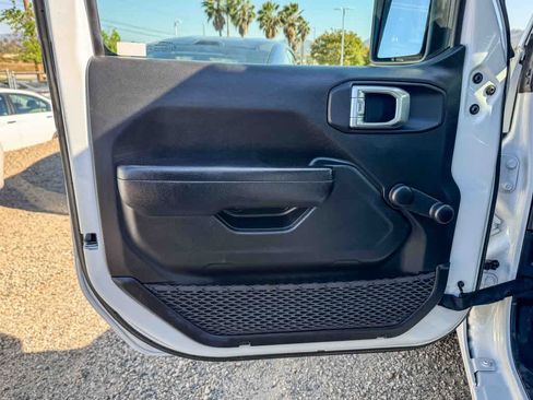 Used 2022 Jeep Wrangler Sport AWD/4WD image 22