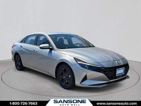Certified 2021 Hyundai Elantra SEL w/ Convenience Package FWD image 1